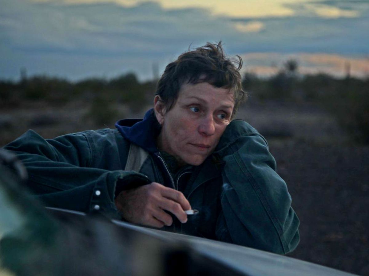 Frances McDormand w filmie "Nomadland"
